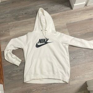 White Nike sweatshirt size M